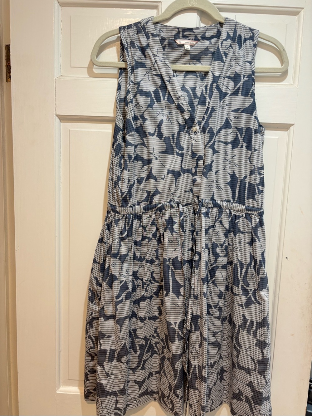 GAP Navy and White Floral Midi Dress